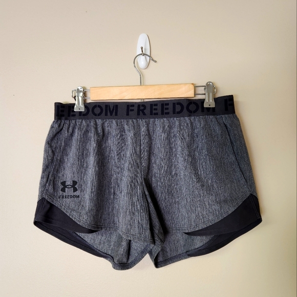 Under Armour Playup Shorts - Picture 1 of 3